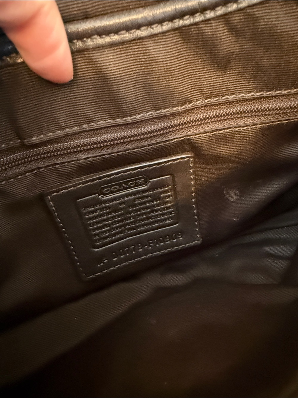 Coach Two-Tone Camel and Chocolate Leather Shoulder Bag - Picture 2 of 7